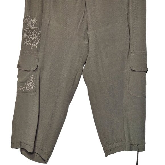 J. Jill Cargo Cropped Pants Embroidered Detail Olive Green Womens Medium - Picture 5 of 12
